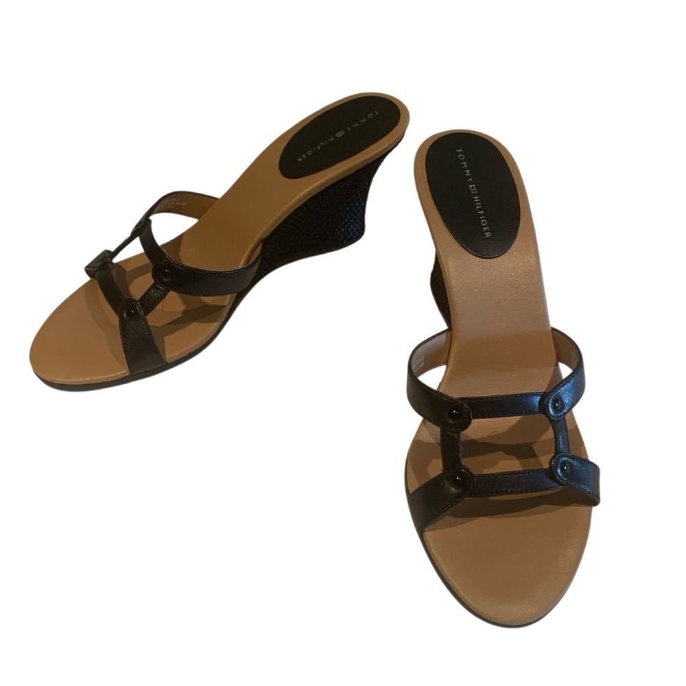 TOMMY HILFIGER Wedge Sandals Slip-ons Feminine Strappy Curved Weave H3” Black 8